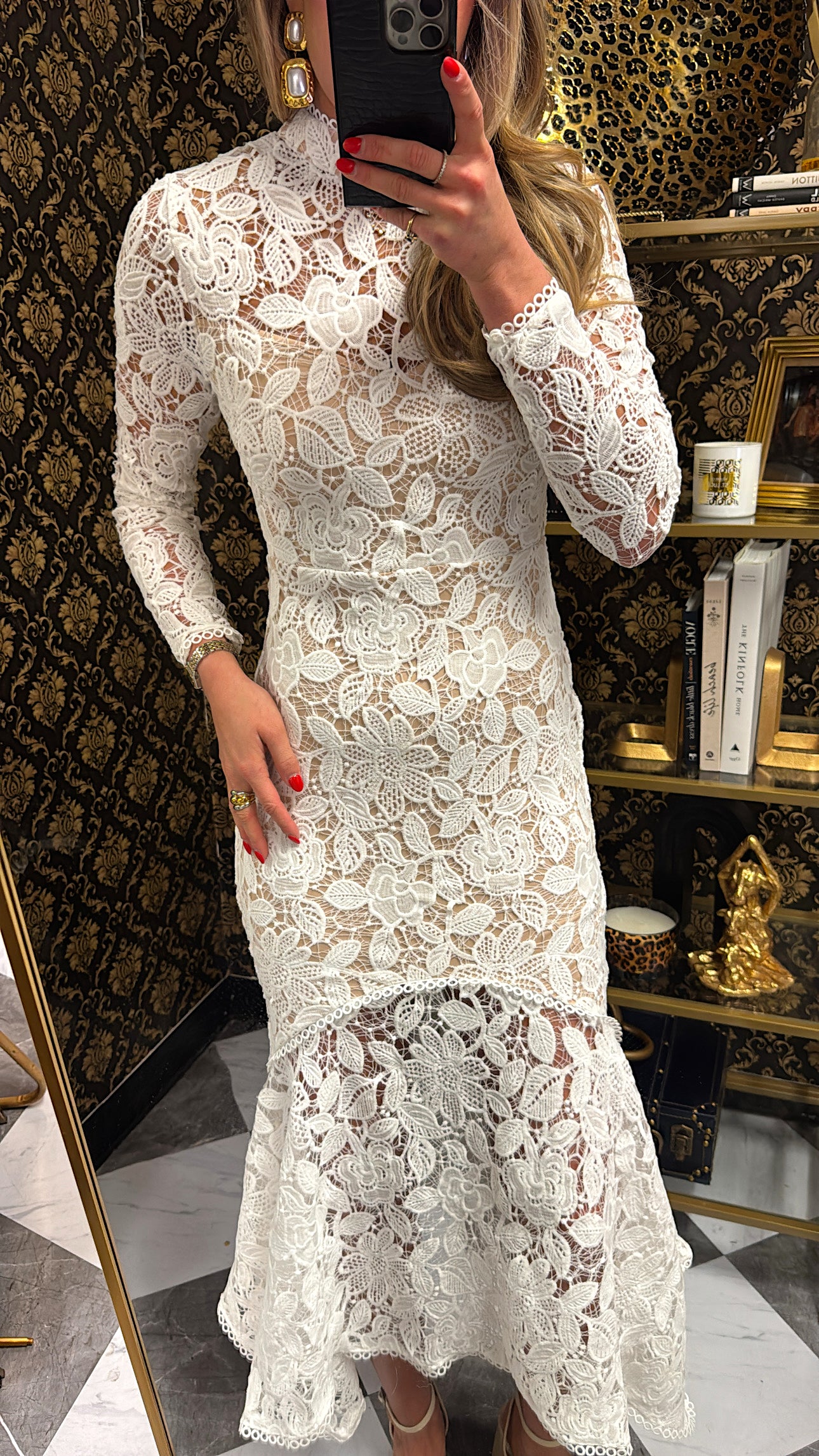 White Lace Longsleeve Midi Dress White Lace Longsleeve Midi Dress
