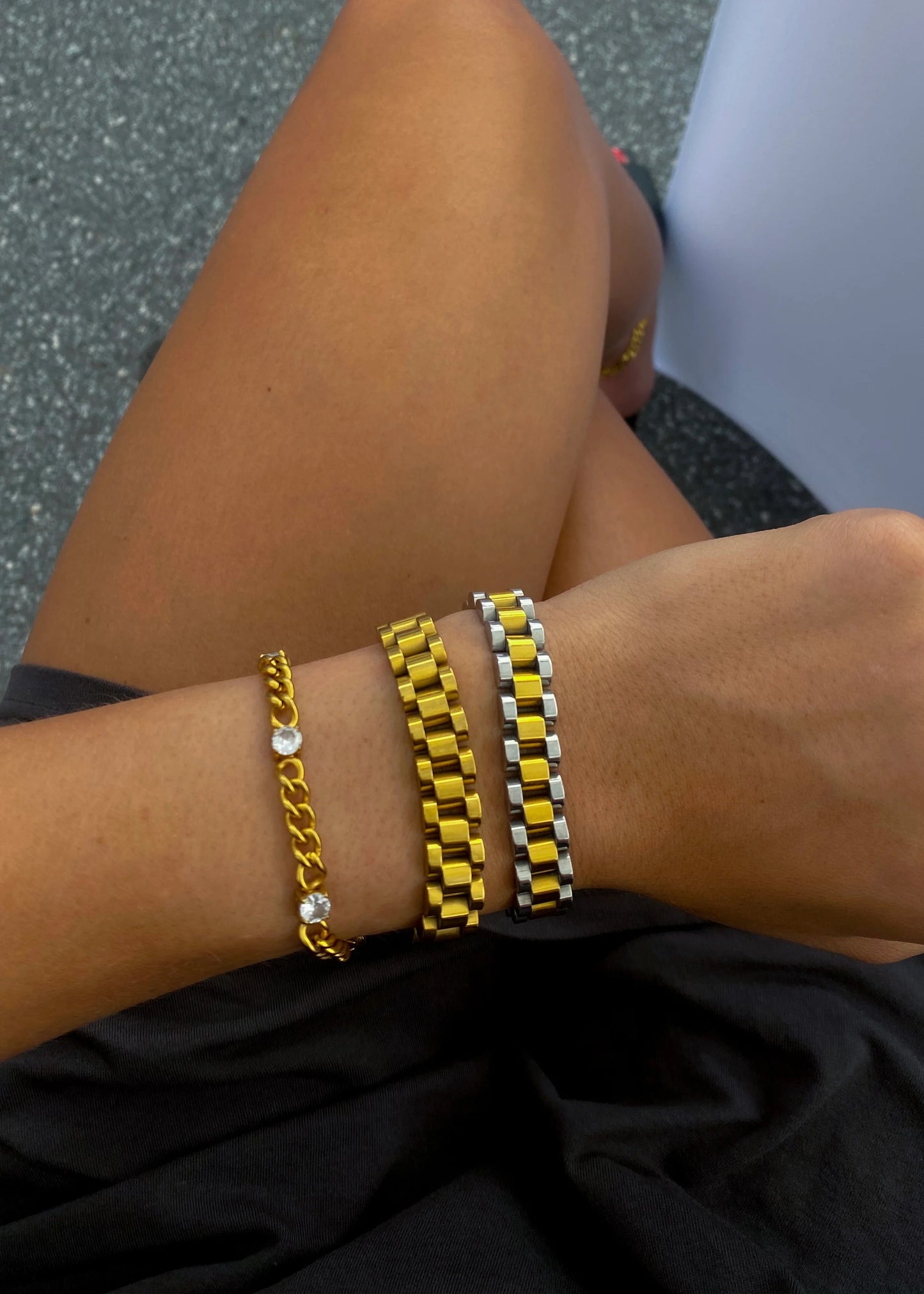 TWO TONED THIN WATCH BAND BRACELET