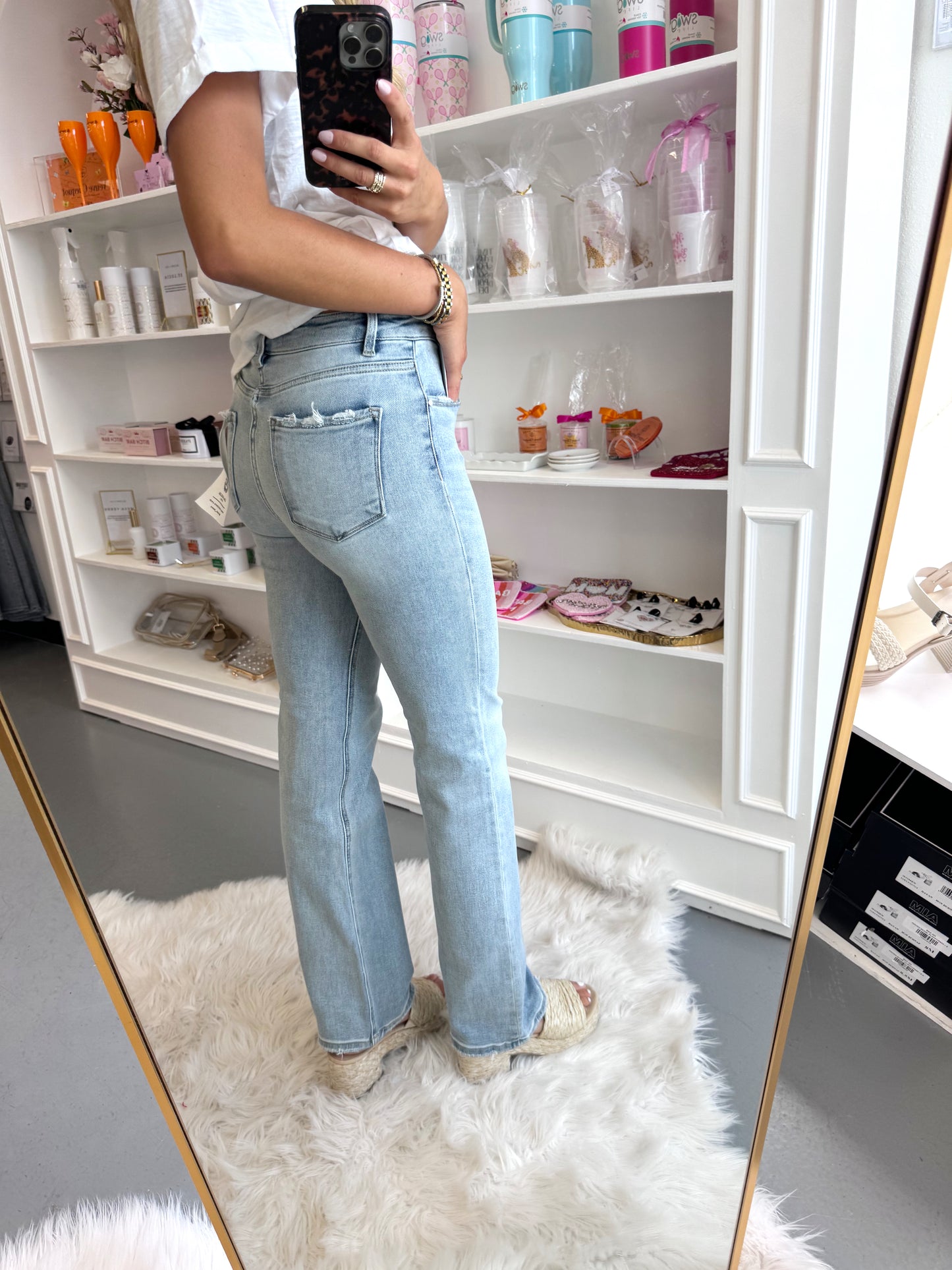 RISEN LIGHT HIGH RISE STRAIGHT JEANS