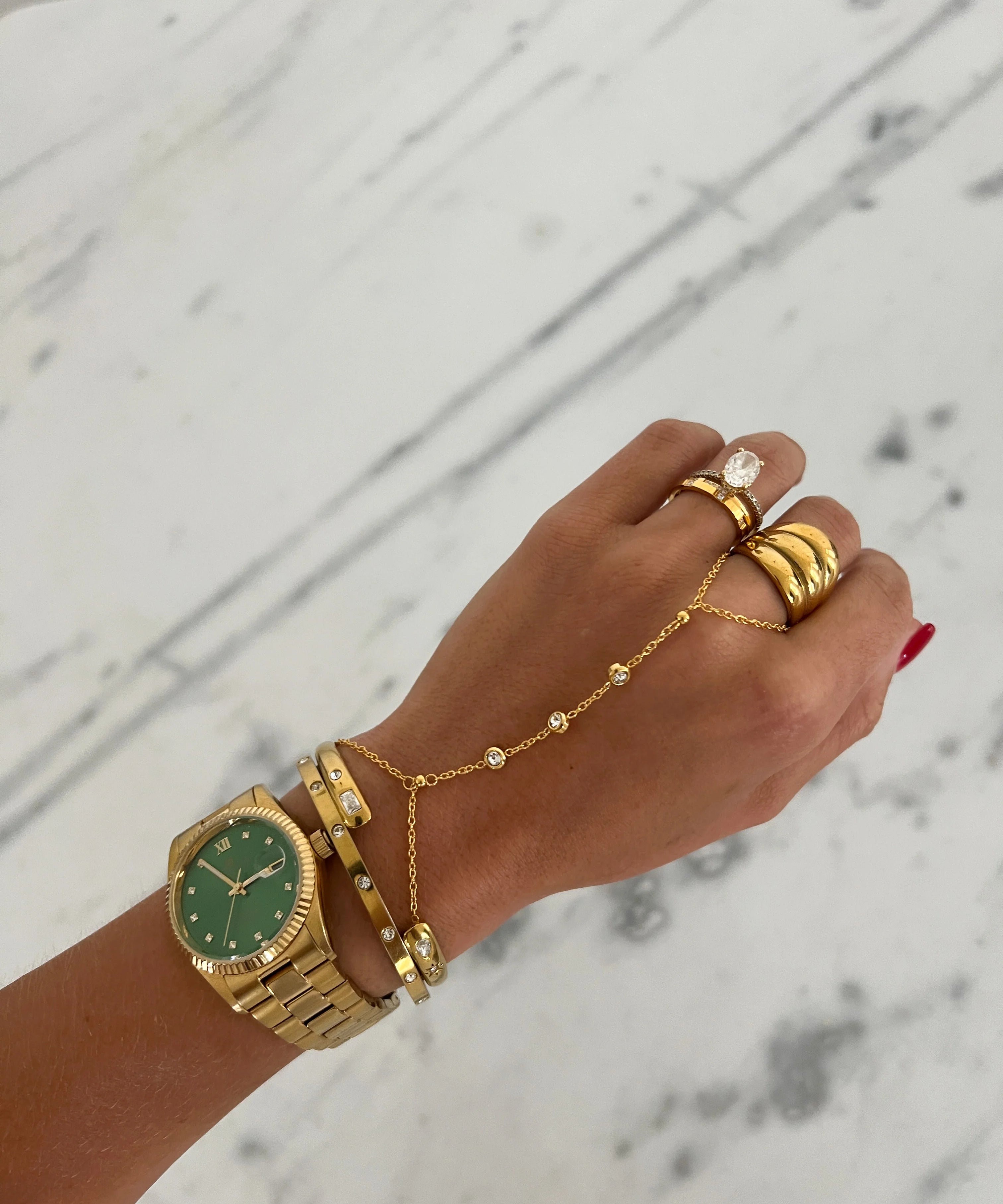 LUXE HAND CHAIN