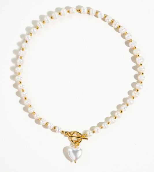 WHITE CLASSIC PEARL HEART NECKLACE