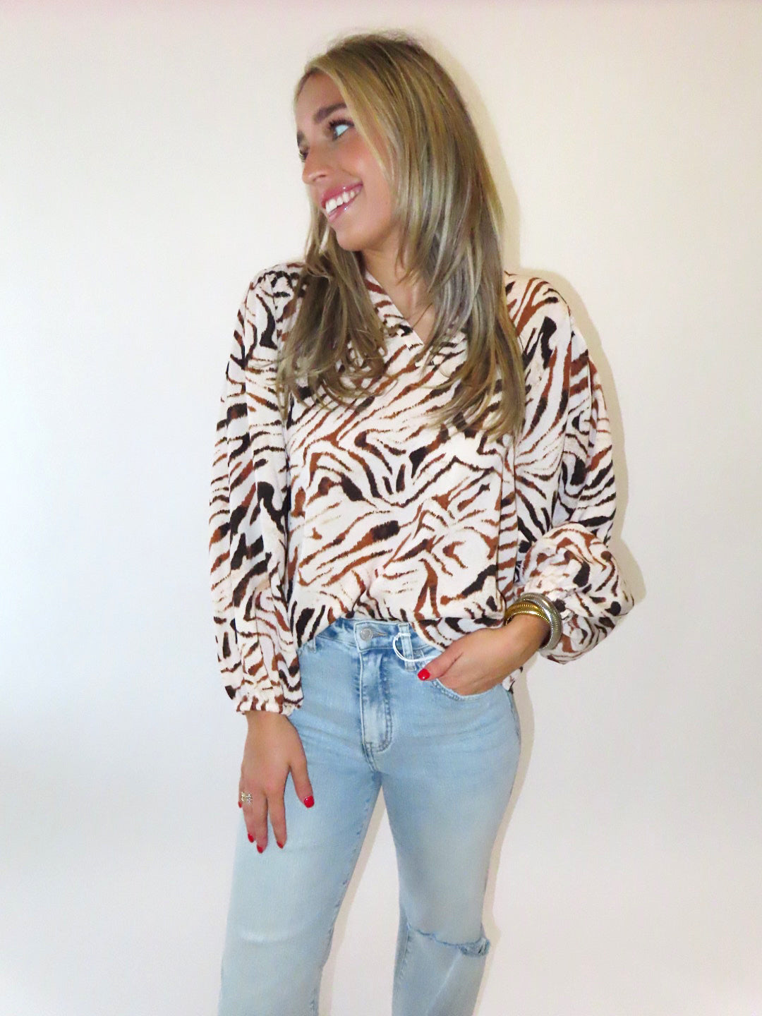 ANIMAL PRINT TOFFEE LONGSLEEVE BLOUSE