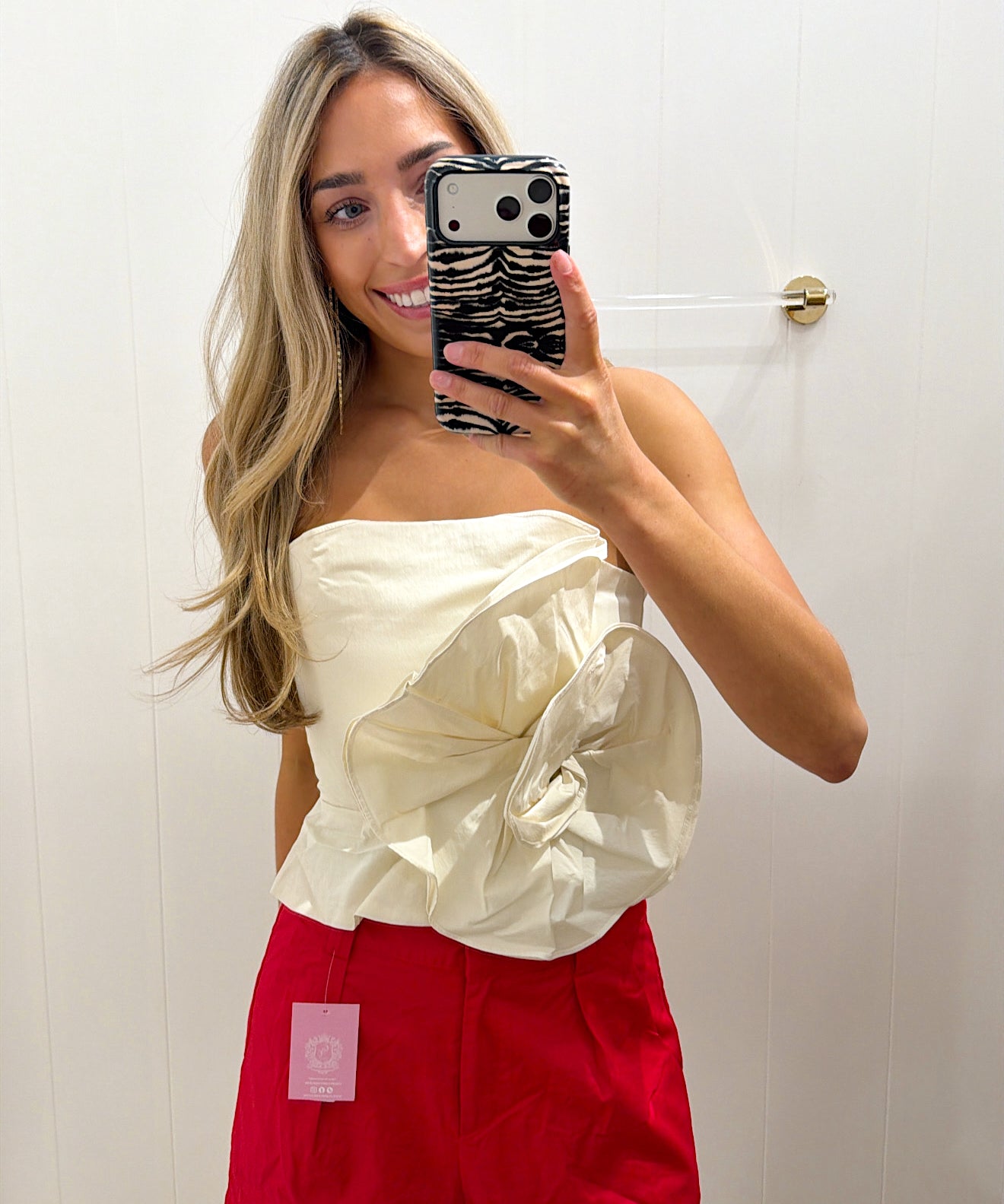 LBK RED TAILORED WAIST SHORTS