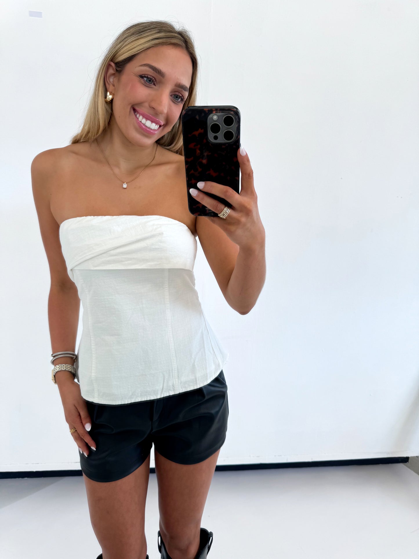 WHITE WOVEN STRAPLESS TOP (large left)