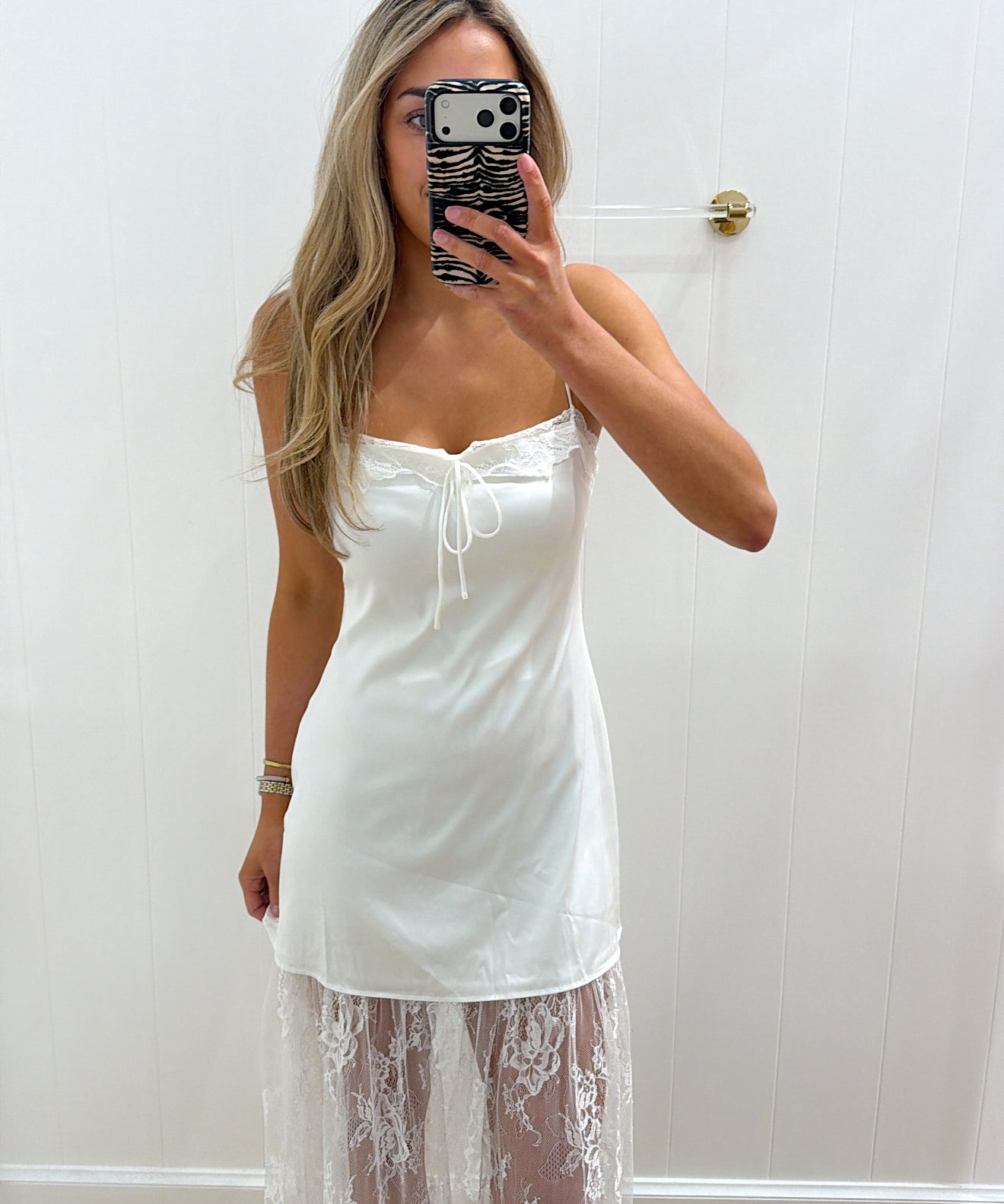 LBK WHITE LACE MAXI DRESS