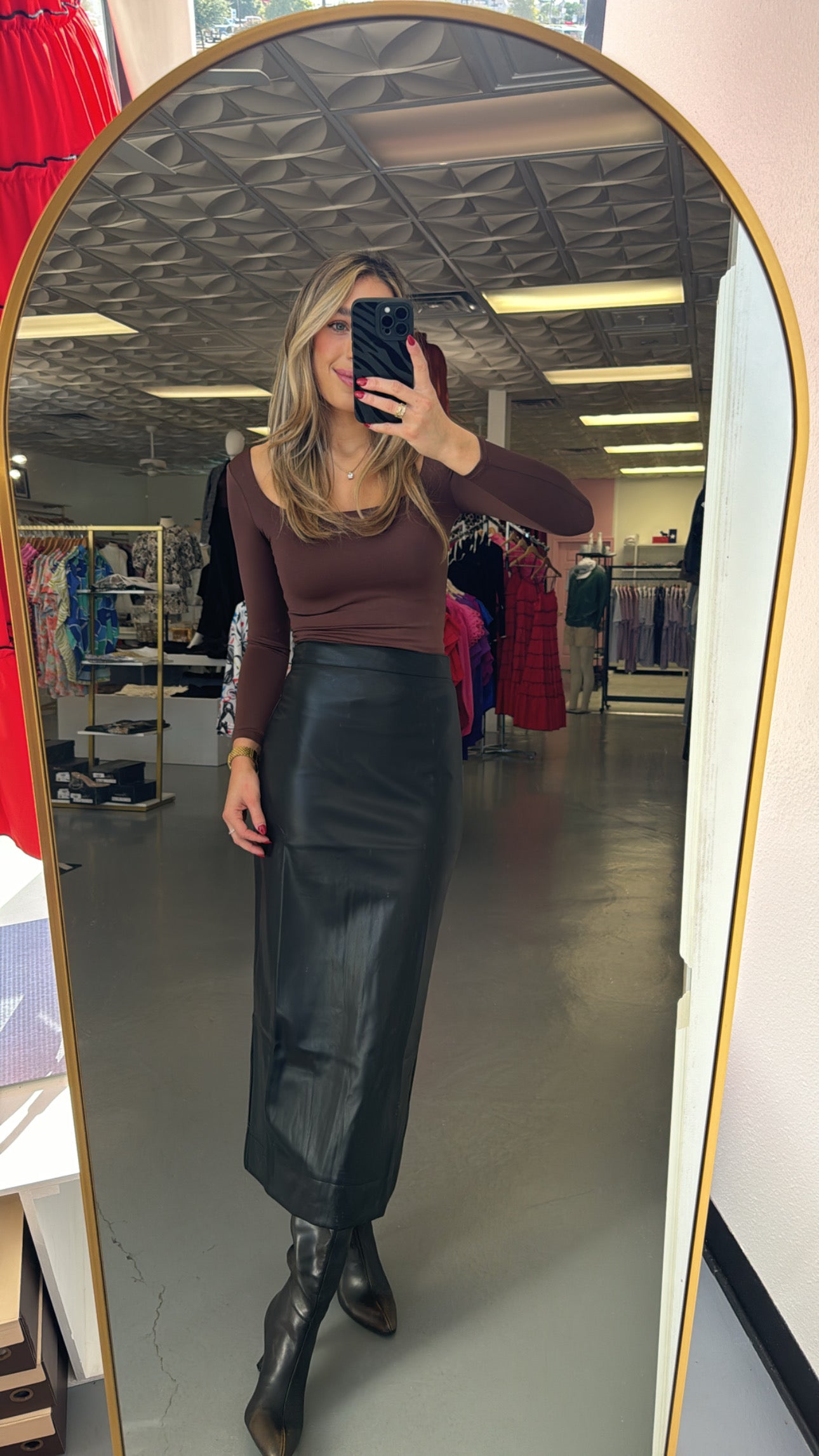 BLACK FAUX LEATHER MIDI SKIRT