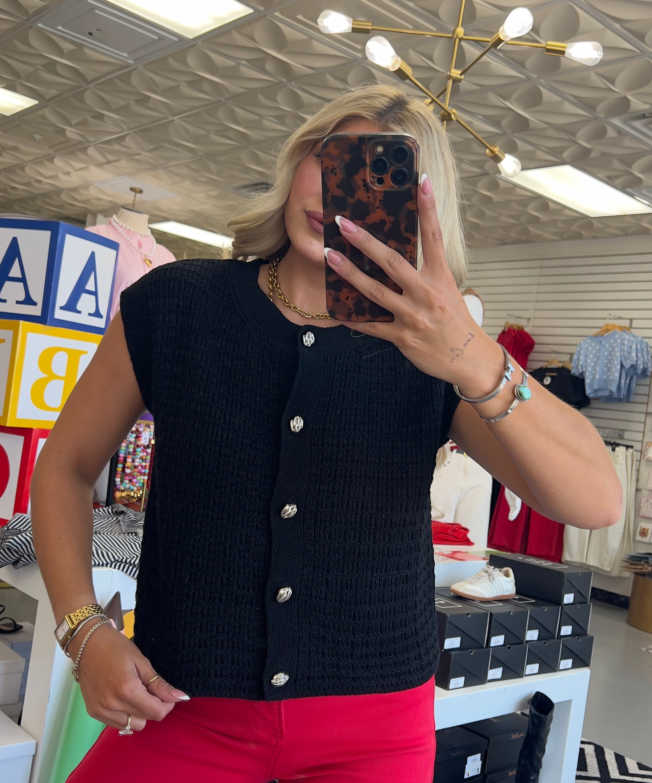 BLACK GOLD BUTTON KNIT VEST
