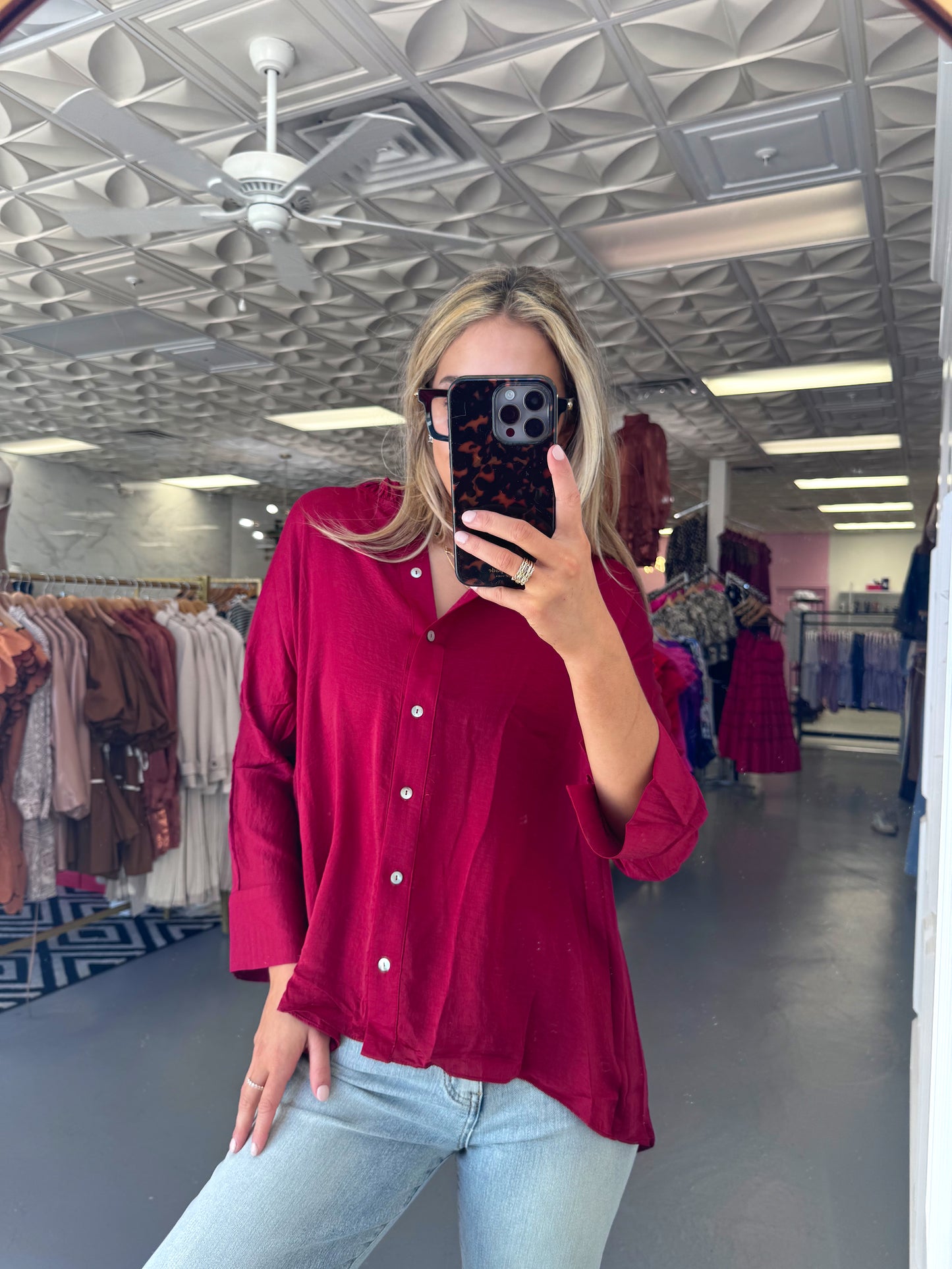 BURGUNDY SOLID BUTTON UP TOP