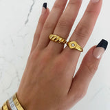 CROISSANT RING