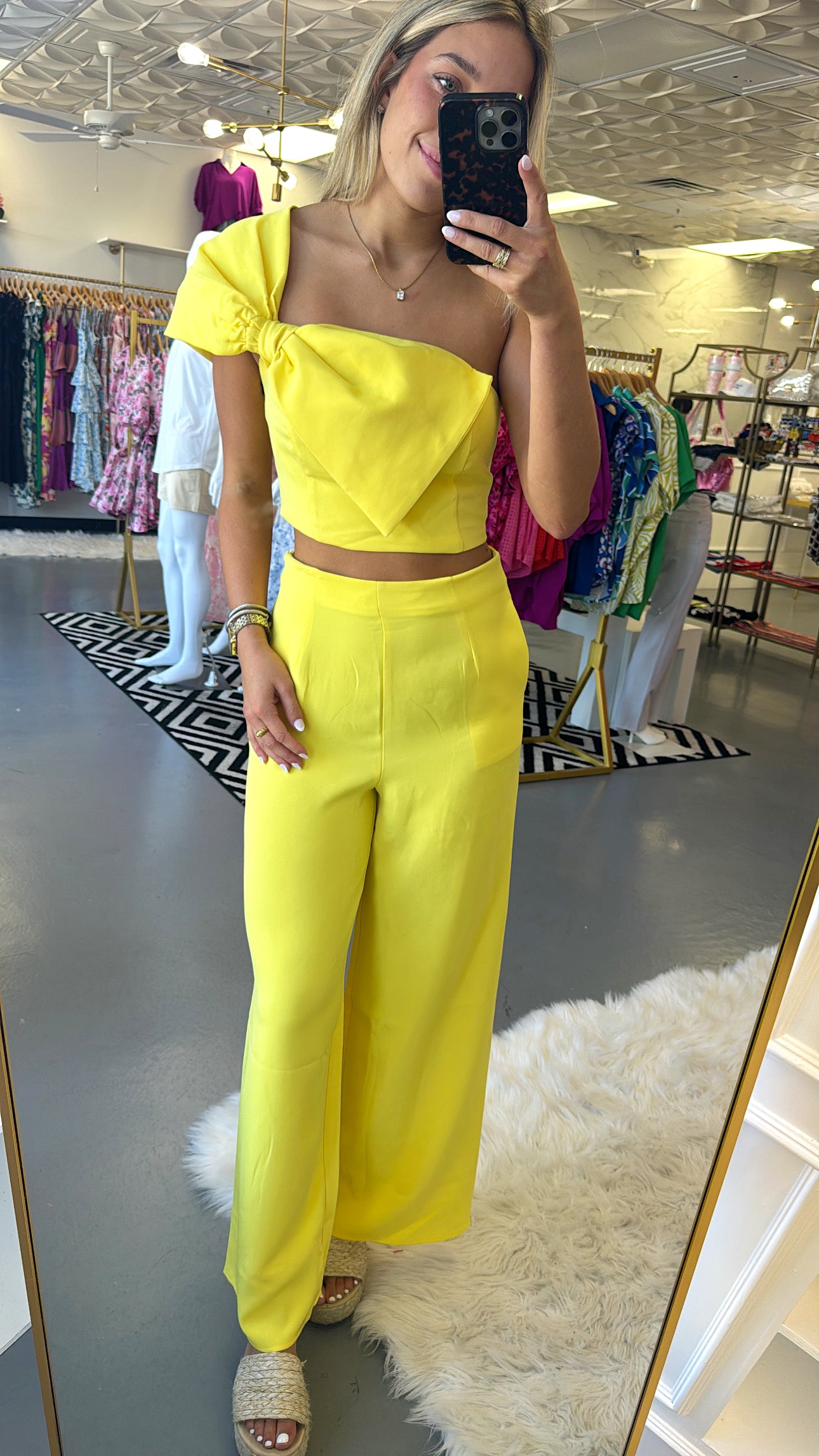 YELLOW BOW ASYMMETRICAL SET