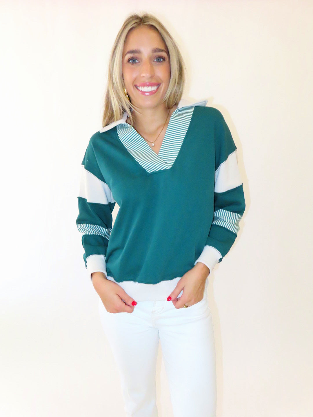 HUNTER GREEN STRIPED COLLARED PULLOVER