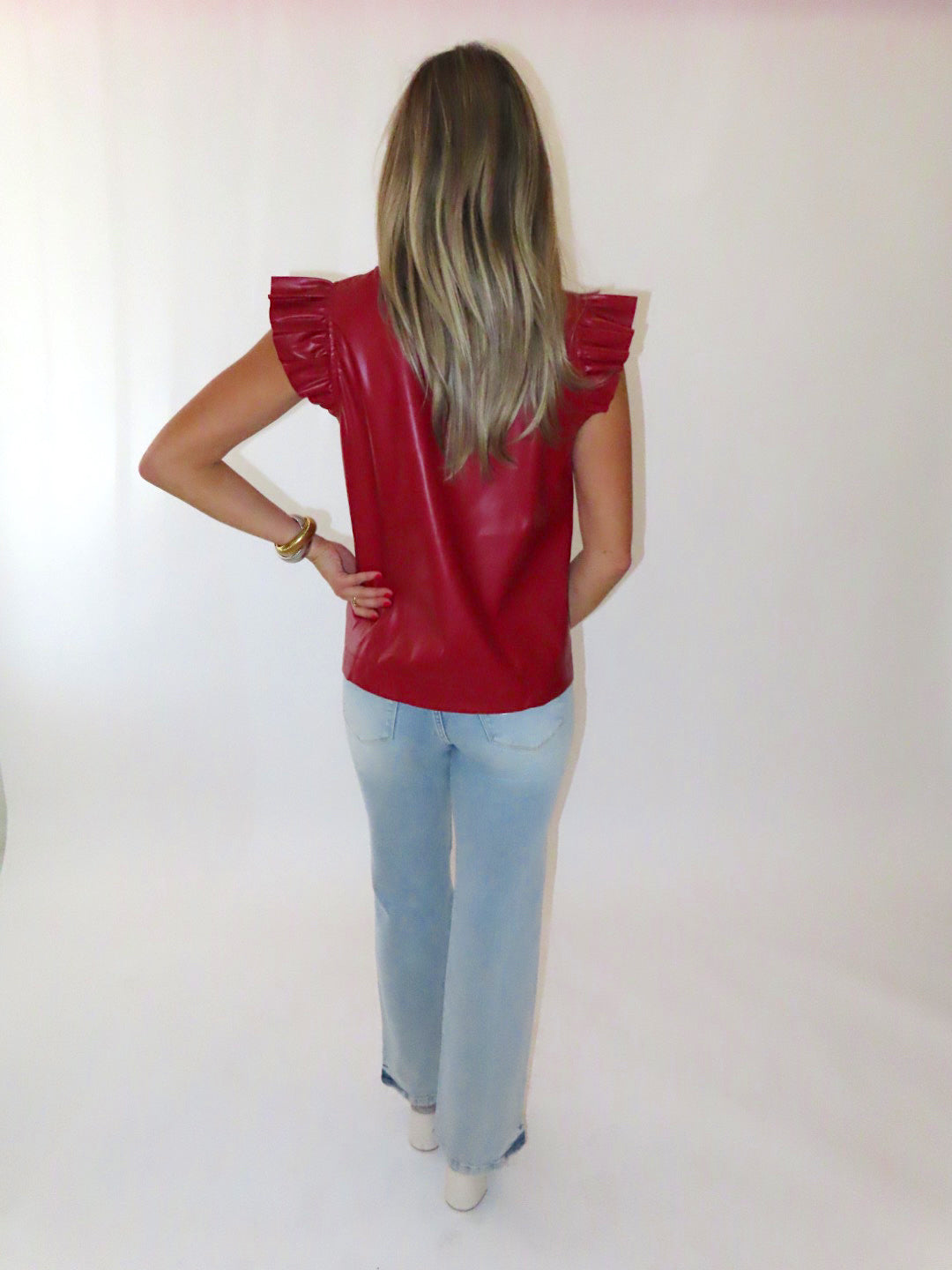 MAROON PLEATHER RUFFLE TOP