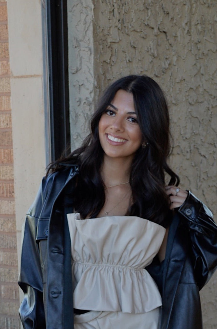 CREAM SCRUNCHED LEATHER STRAPLESS TOP