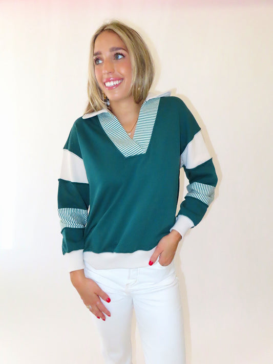 HUNTER GREEN STRIPED COLLARED PULLOVER