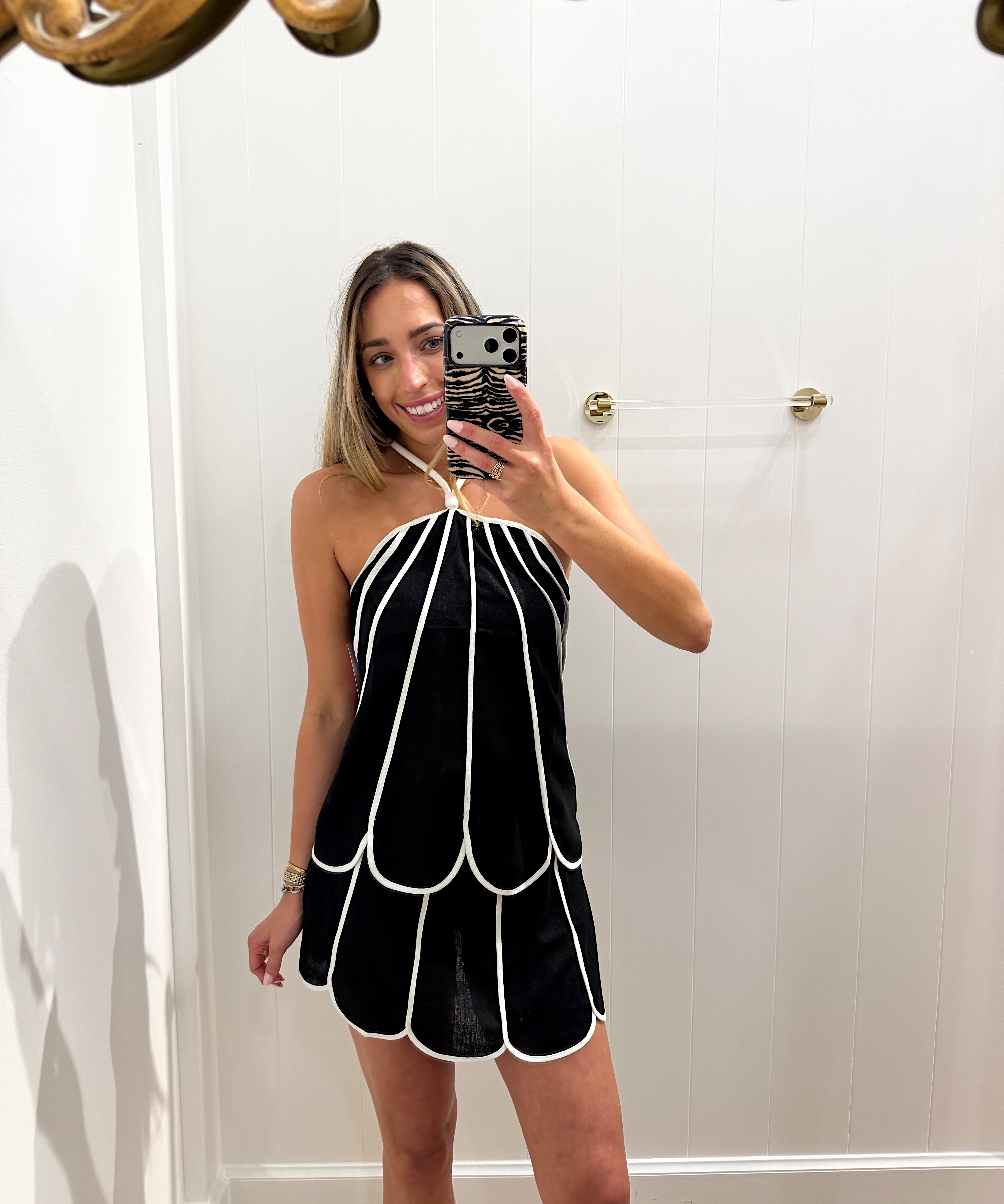 BLACK & WHITE SCALLOPED SET