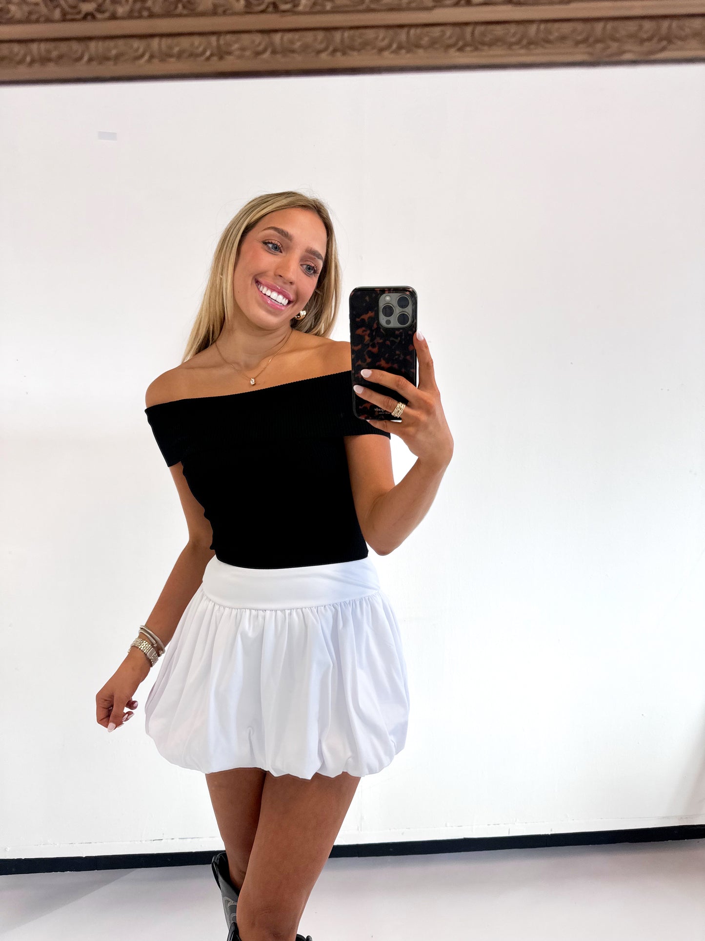 WHITE WAIST BAND BUBBLE SKIRT