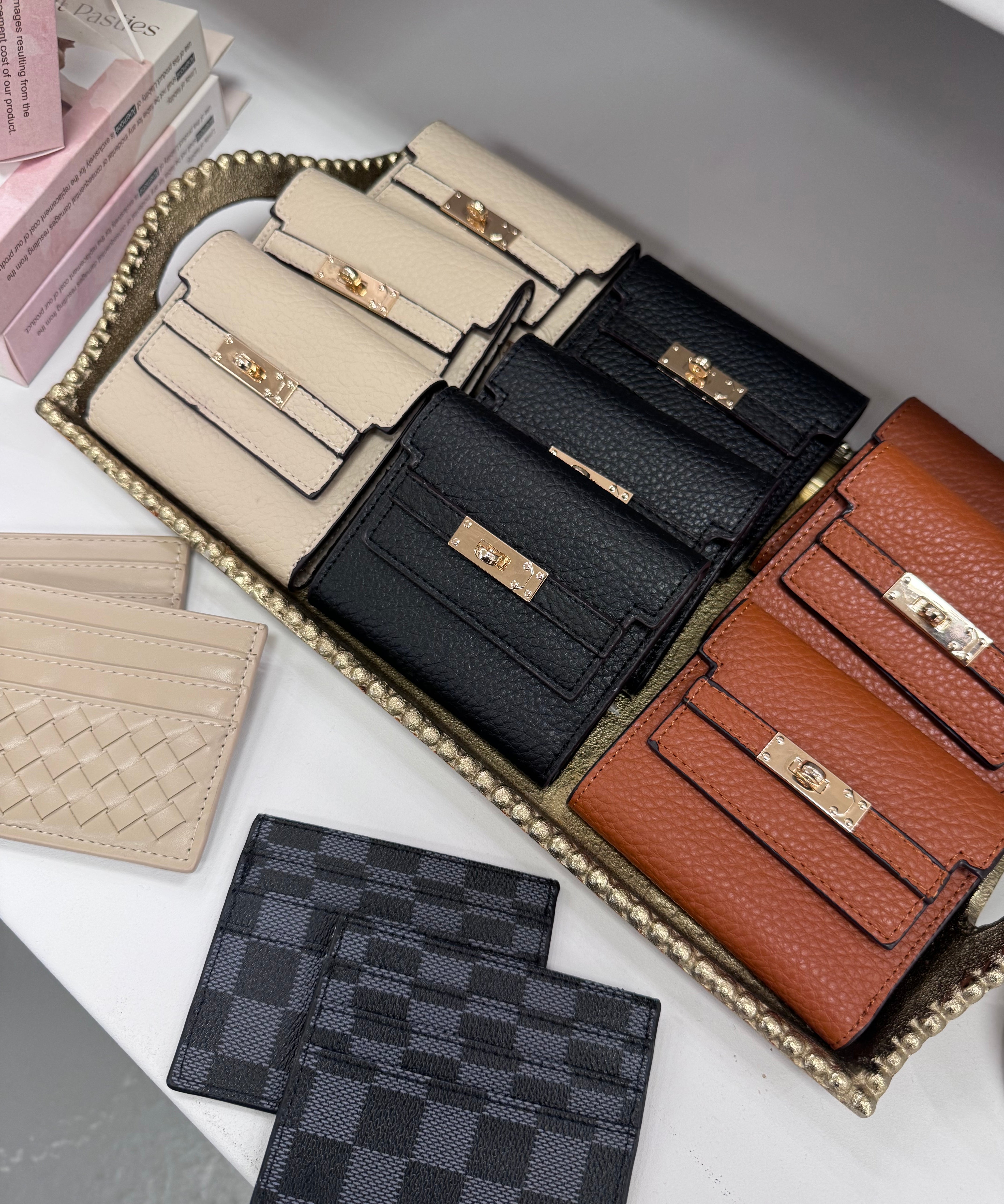 CREAM CARD SLOT WALLET