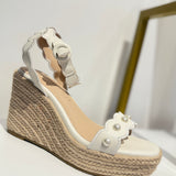 WHITE SCALLOPED CATALINA WEDGE