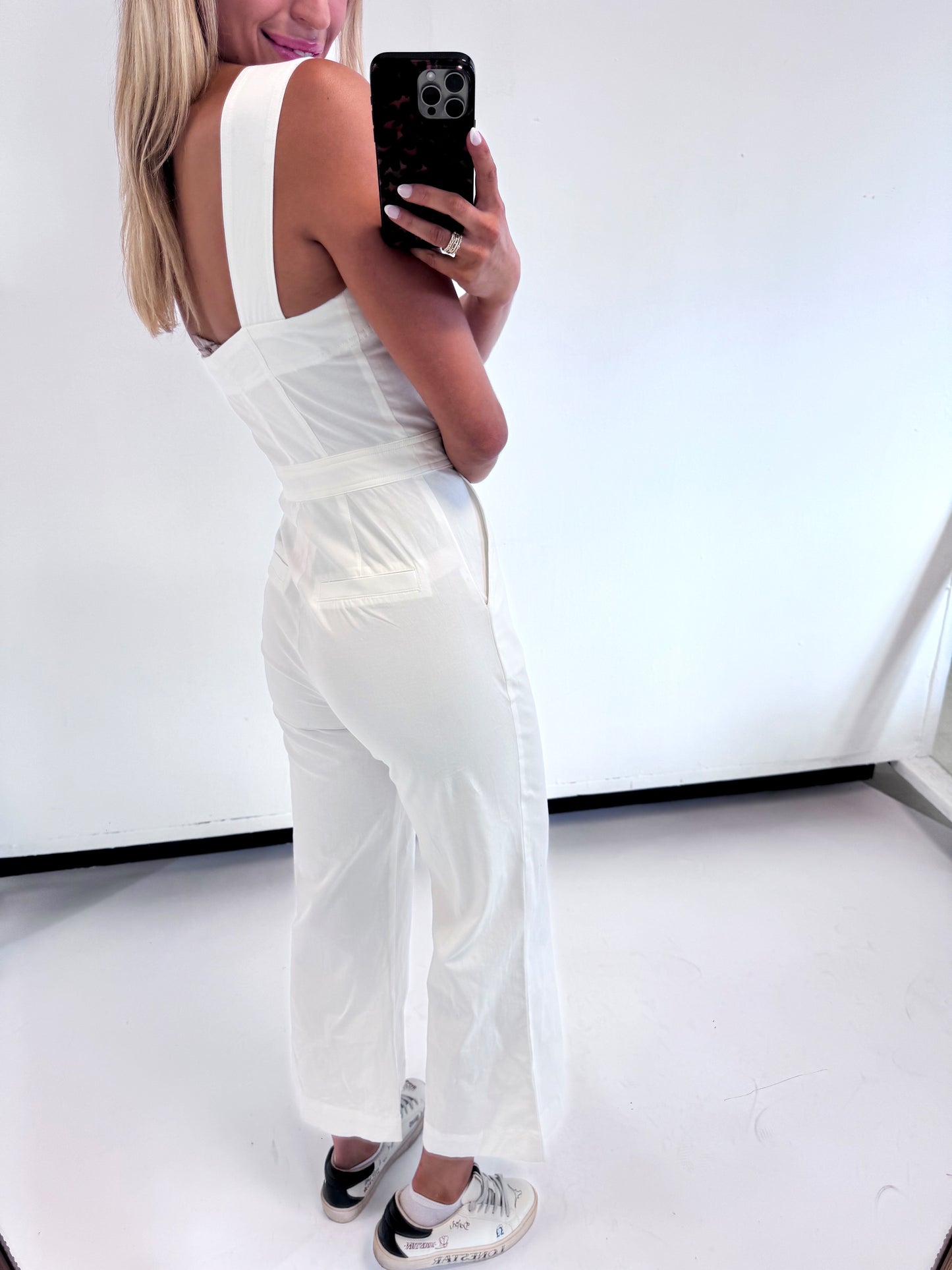 WHITE SQUARE NECK BUTTON JUMPSUIT