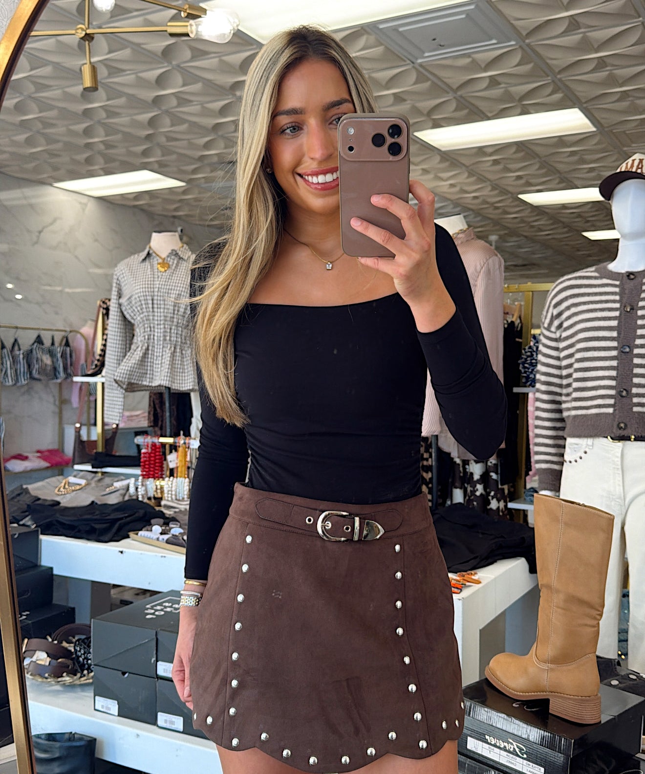 WF BLACK SQUARE NECK STRETCH TOP