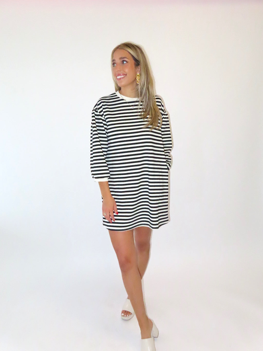 BLACK/ WHITE STRIPED SHIRT DRESS WITH POCKETS