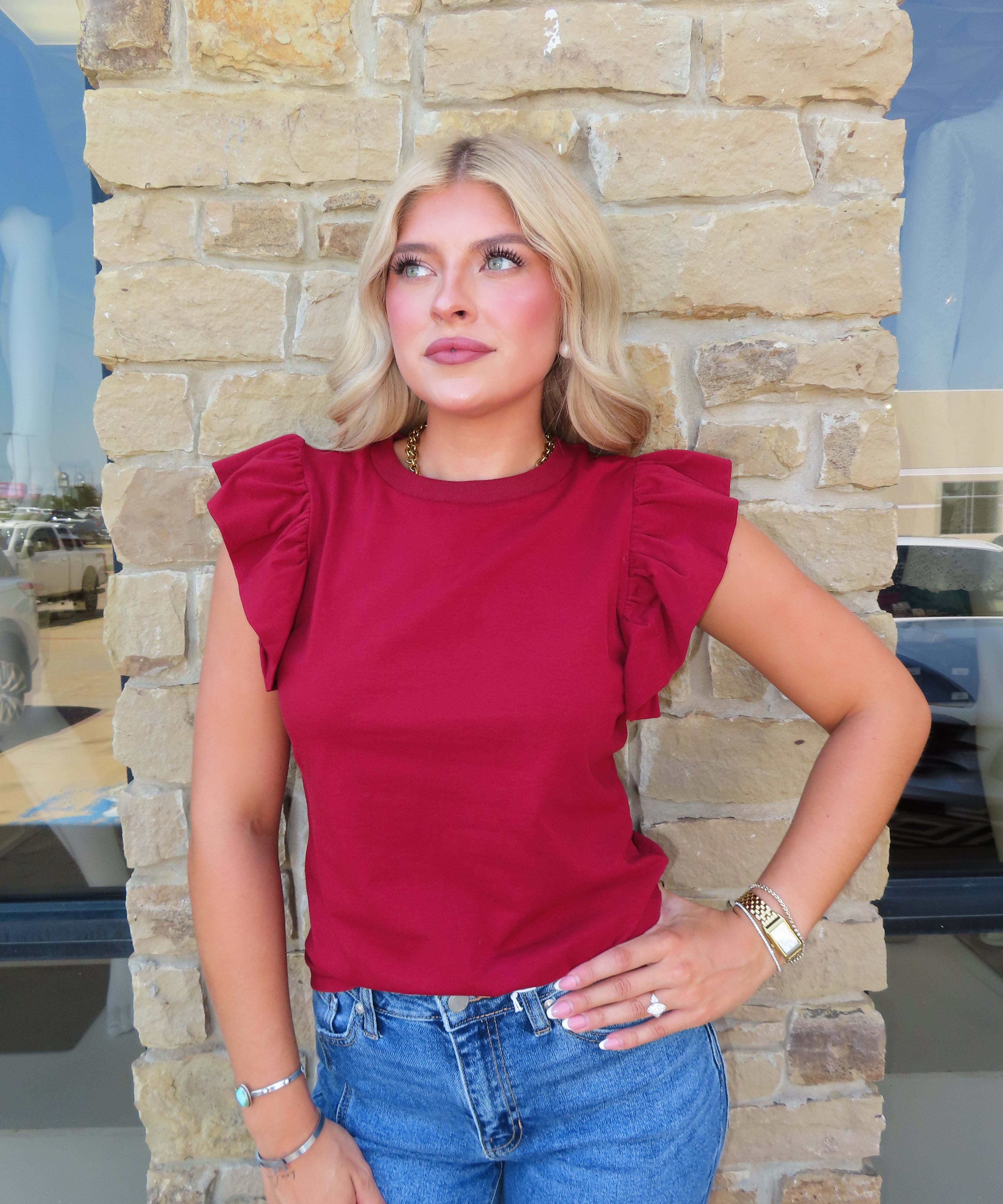 CRIMSON RUFFLE SLEEEVLESS TOP