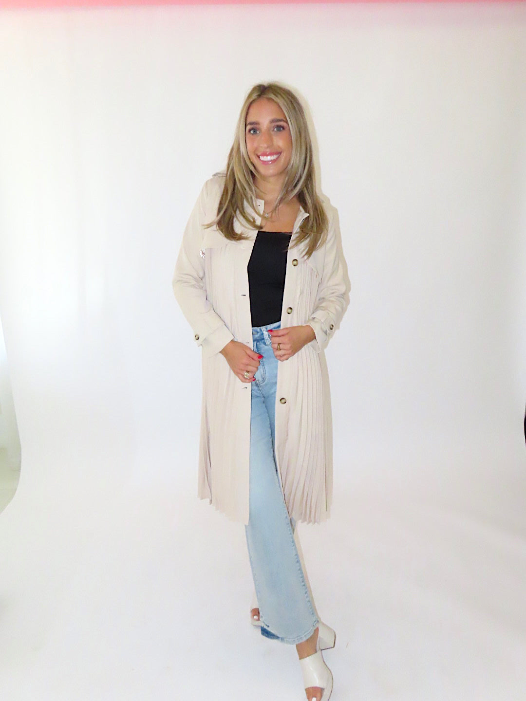 BEIGE PLEATED TRENCH COAT