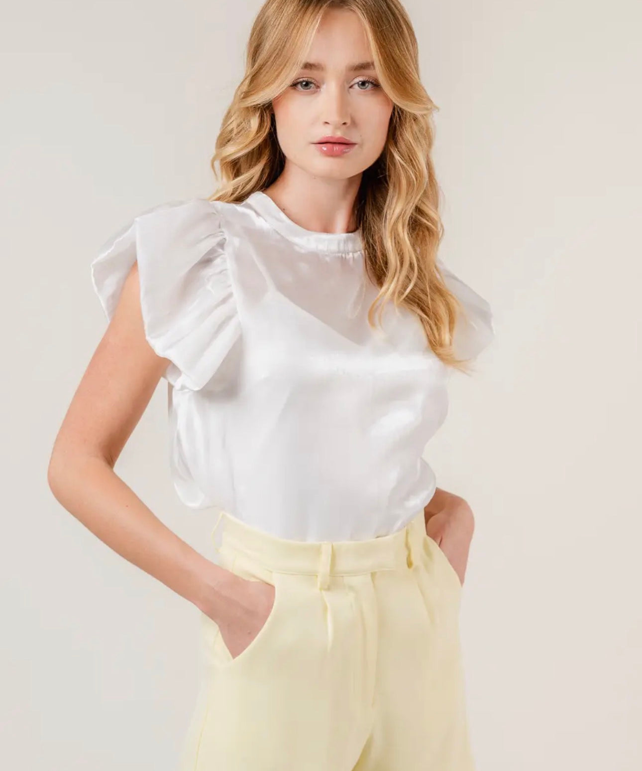 WHITE ORGANZA SHORT SLEEVE TOP
