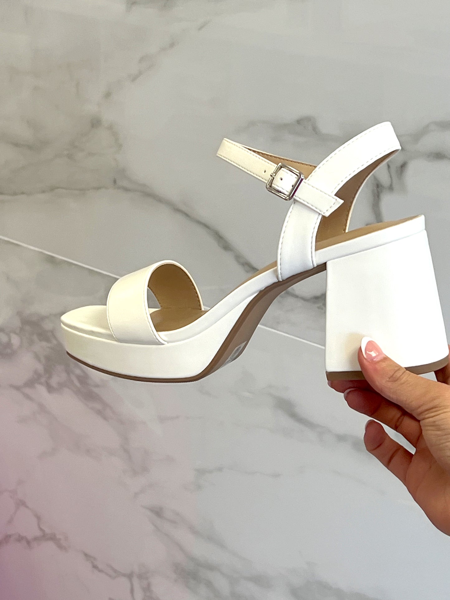 WHITE STRAP PLATFORM HEEL