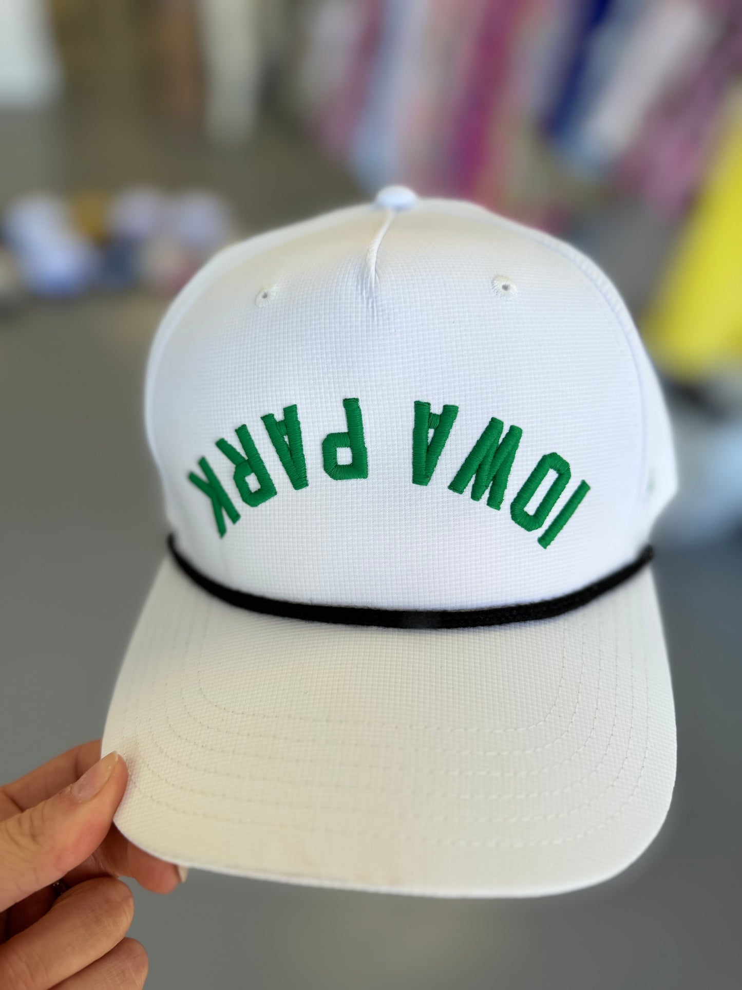 VINTAGE IOWA PARK UPSIDE DOWN HAT