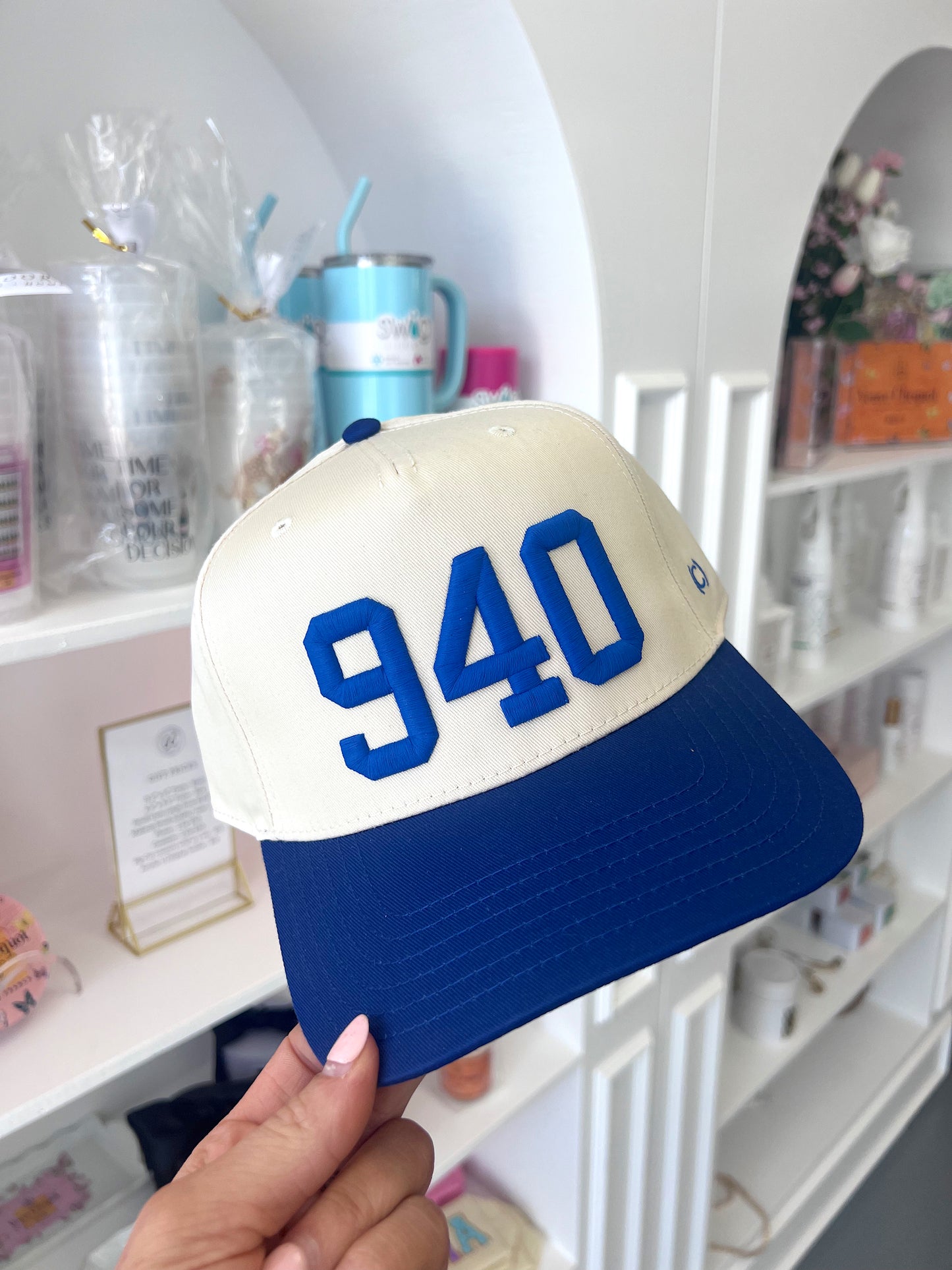 PREORDER: VINTAGE 940 BLUE HAT