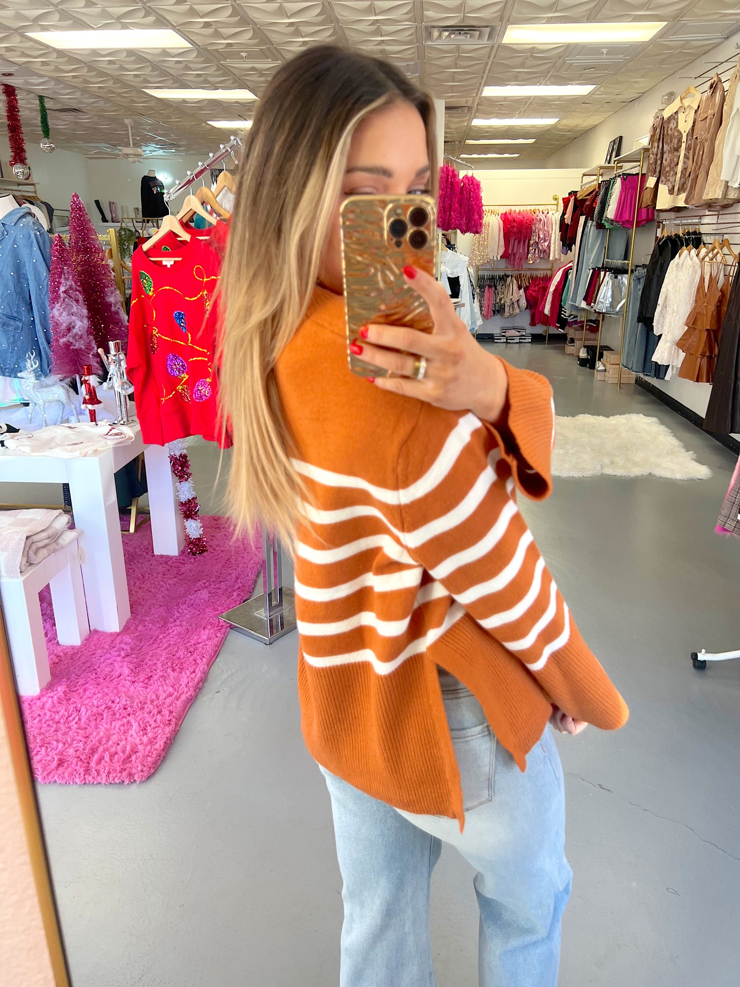 RUST HEM STRIPED SWEATER