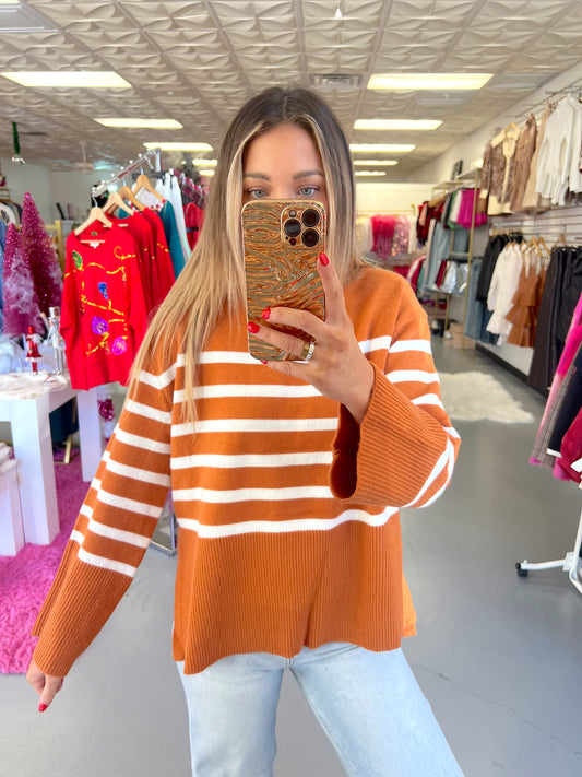 RUST HEM STRIPED SWEATER