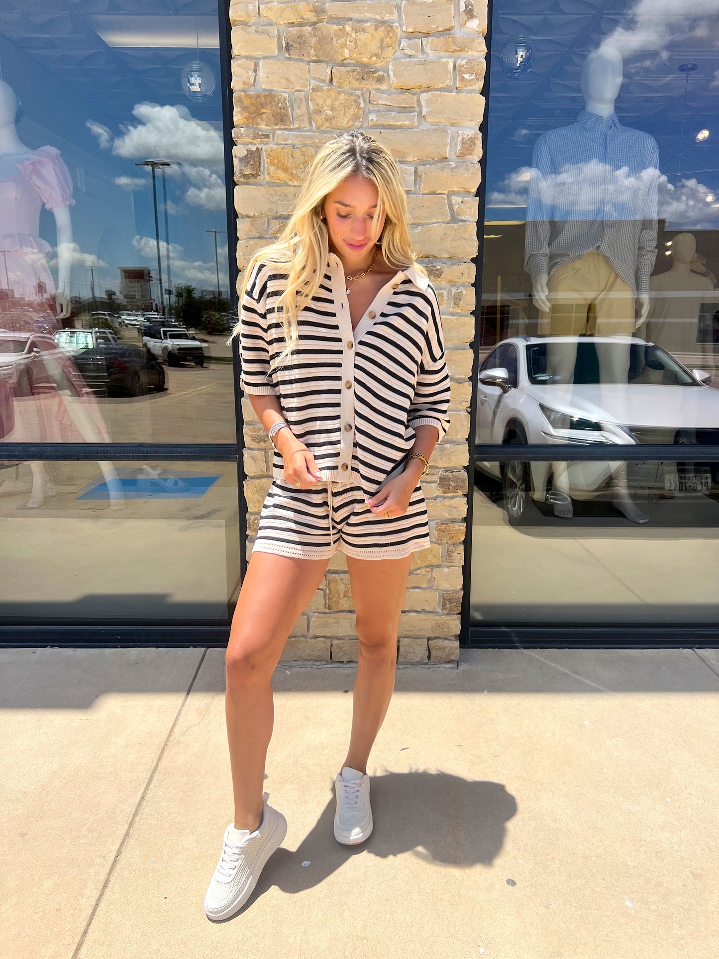 BEIGE STRIPED BUTTON TOP